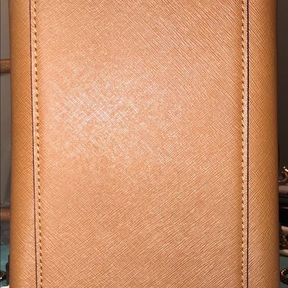 SOLD! Michael Kors Satchel. Beige/Tan color. - Picture 5 of 5